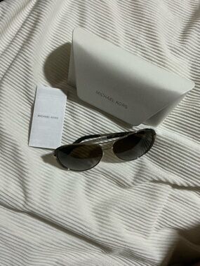 Michael Kors Men's Aviator Sunglasses in Black and Silver